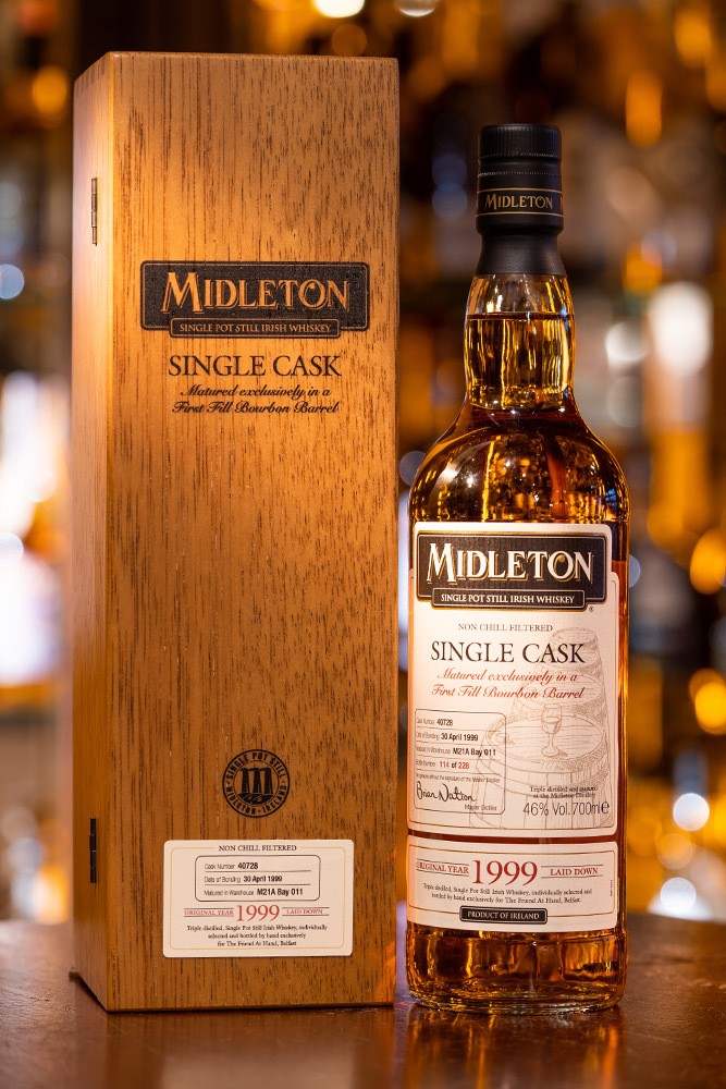 Middleton Whiskey Friend at hand exclusive