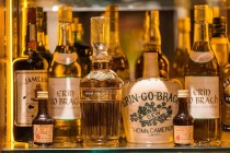 Friend at hand belfast whiskey shop